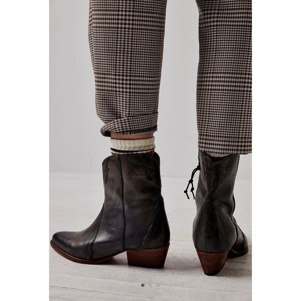 Free People New‎ Frontier Western Leather Ankle Booties Size 37 New